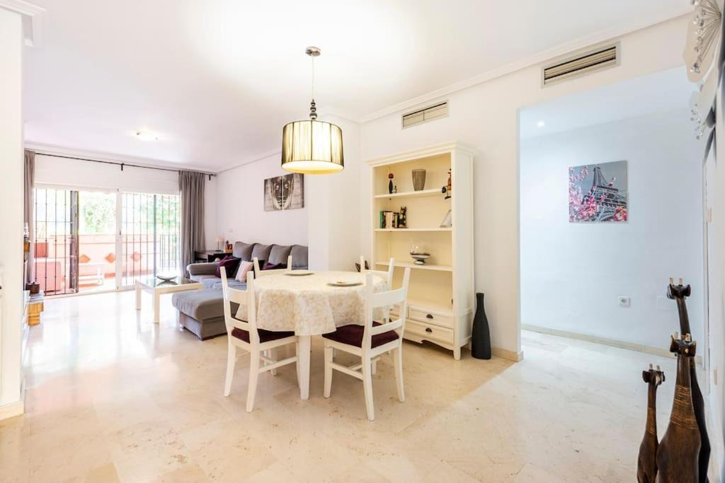 Apartamento En Marbella Guadalmina Primera Linea De Campo De Golf Los Cartujanos المظهر الخارجي الصورة