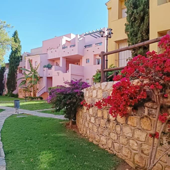 Apartamento En Marbella Guadalmina Primera Linea De Campo De Golf Los Cartujanos المظهر الخارجي الصورة